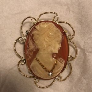 Beautiful Vintage 1960s Brooch